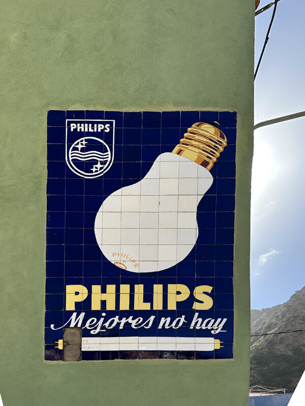 Philips (1)