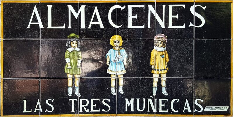 Bancos de la Plaza de Los Patos